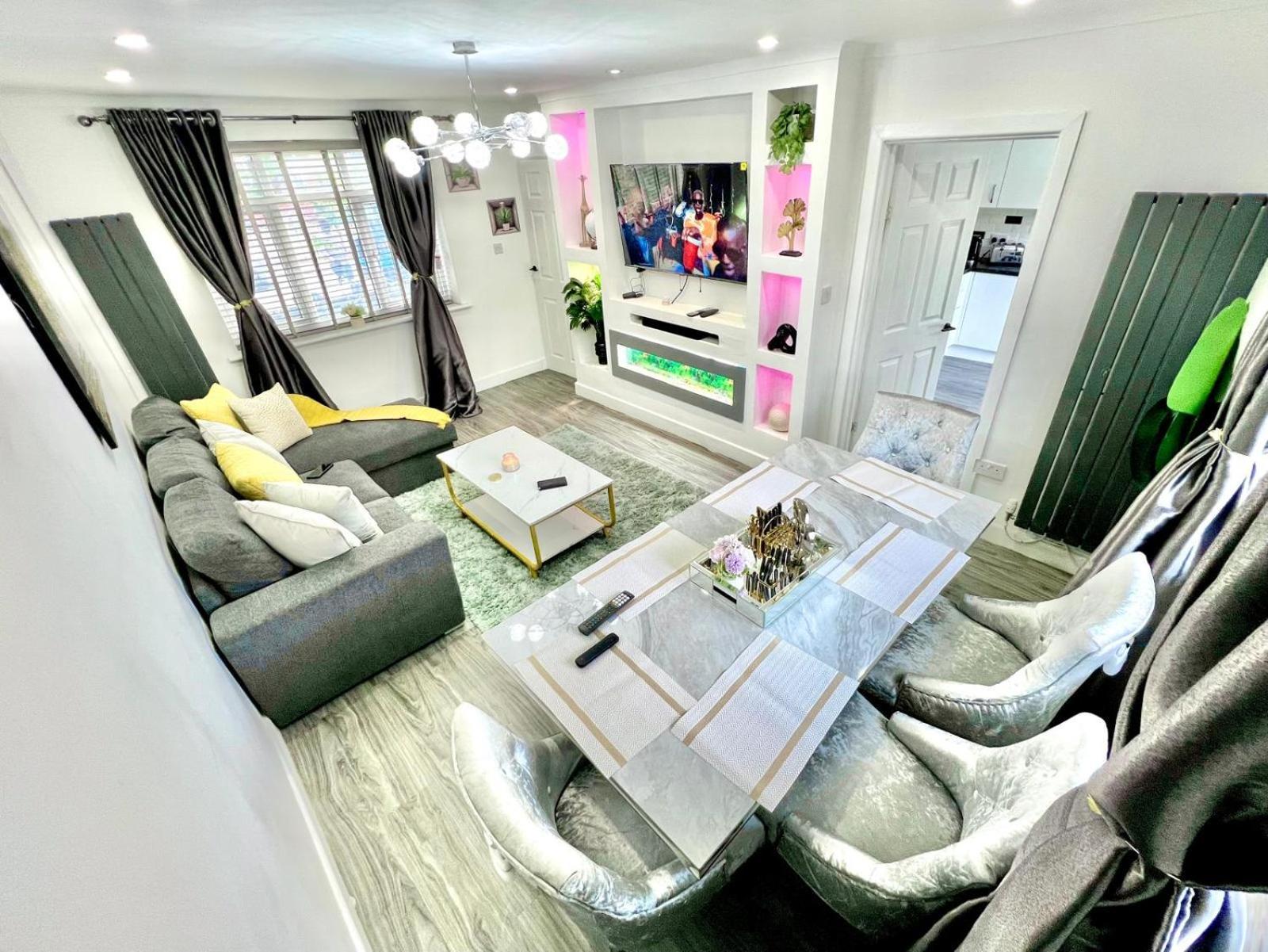 Home Away From Home Bury  Εξωτερικό φωτογραφία